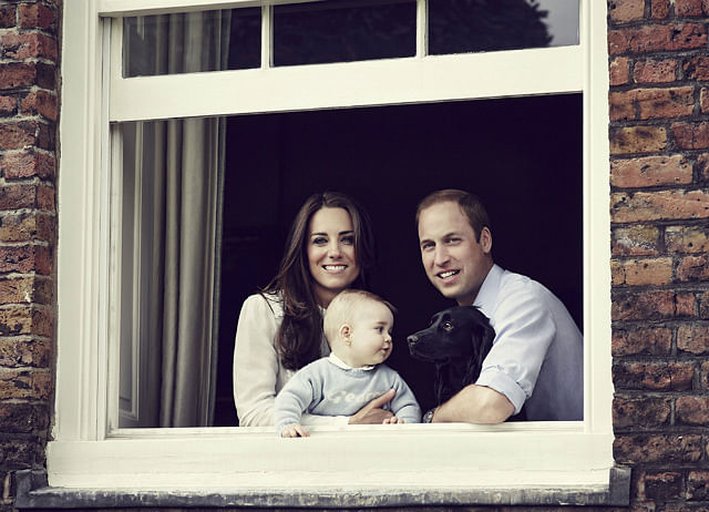 Cute family photo alert: William, Kate pictured with Prince George